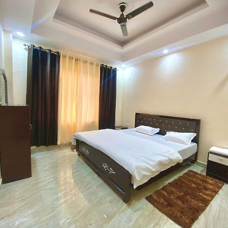 Ramalayam Inn Ayodhya エクステリア 写真