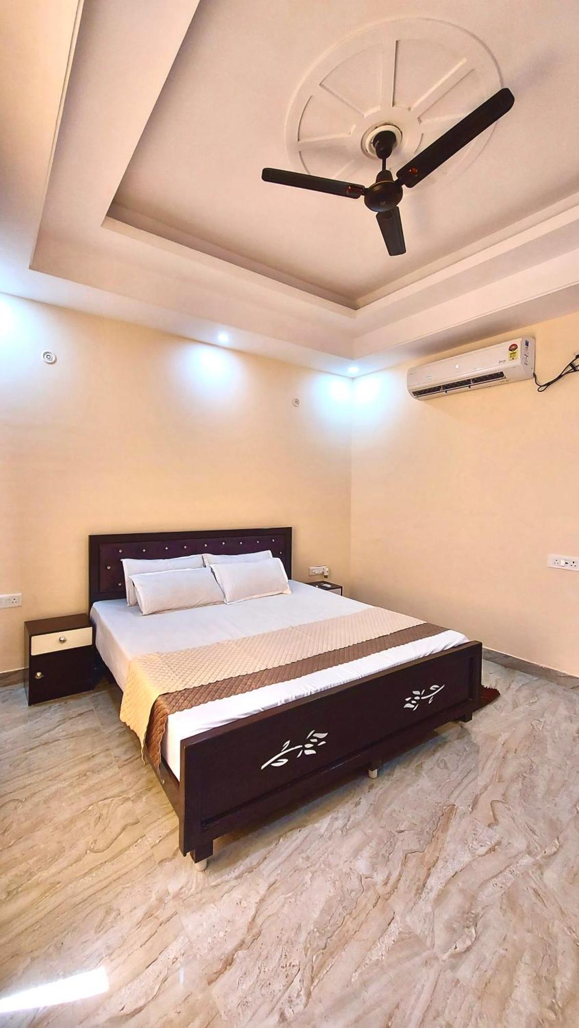 Ramalayam Inn Ayodhya エクステリア 写真