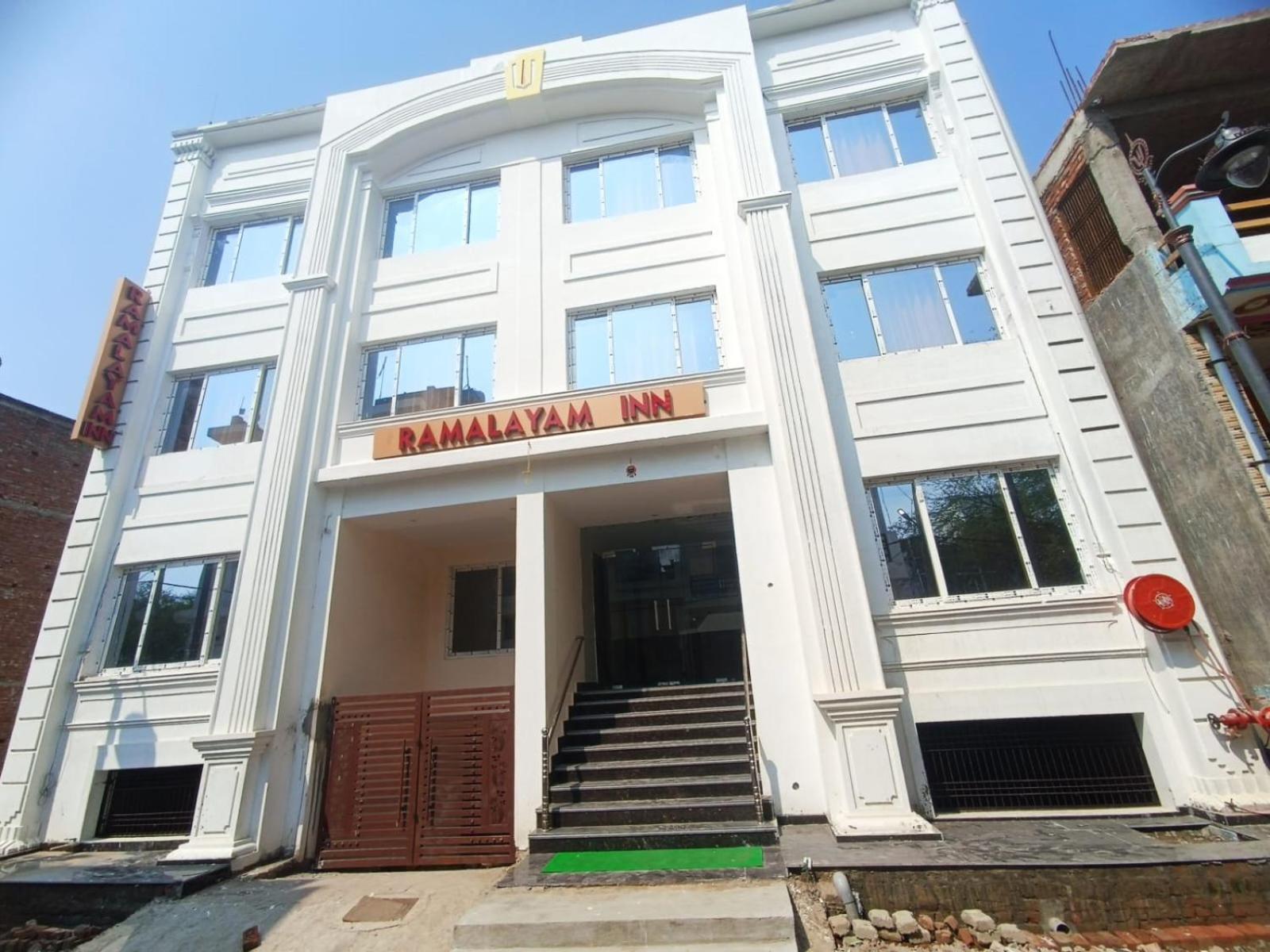 Ramalayam Inn Ayodhya エクステリア 写真